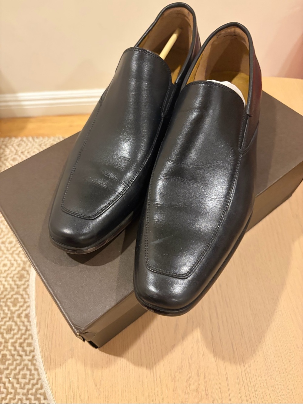 Men's Black Leather Slip-On Dress Loafers